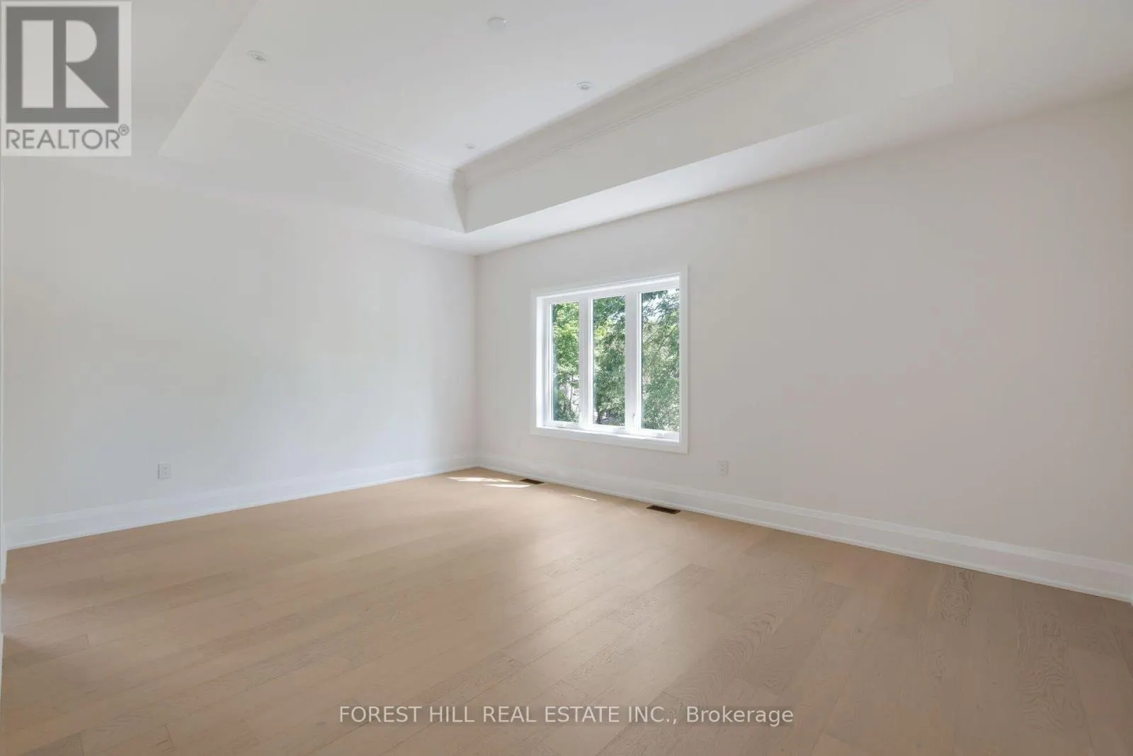 5 CEDAR CRESCENT