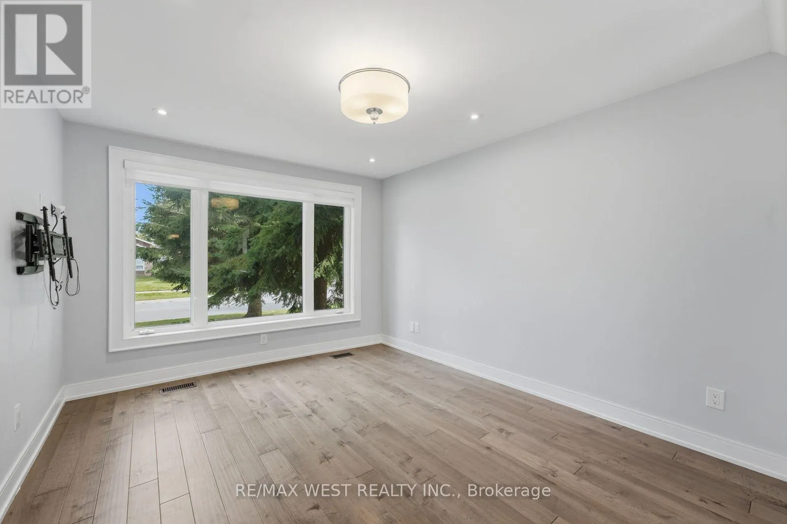 56 SEATON DRIVE