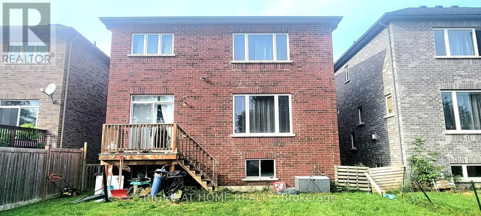 11 RICHMOND PARK DRIVE