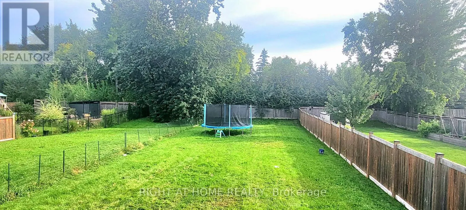11 RICHMOND PARK DRIVE