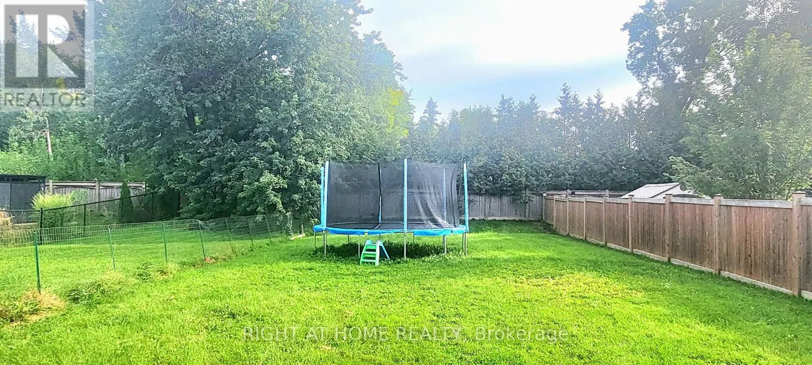 11 RICHMOND PARK DRIVE