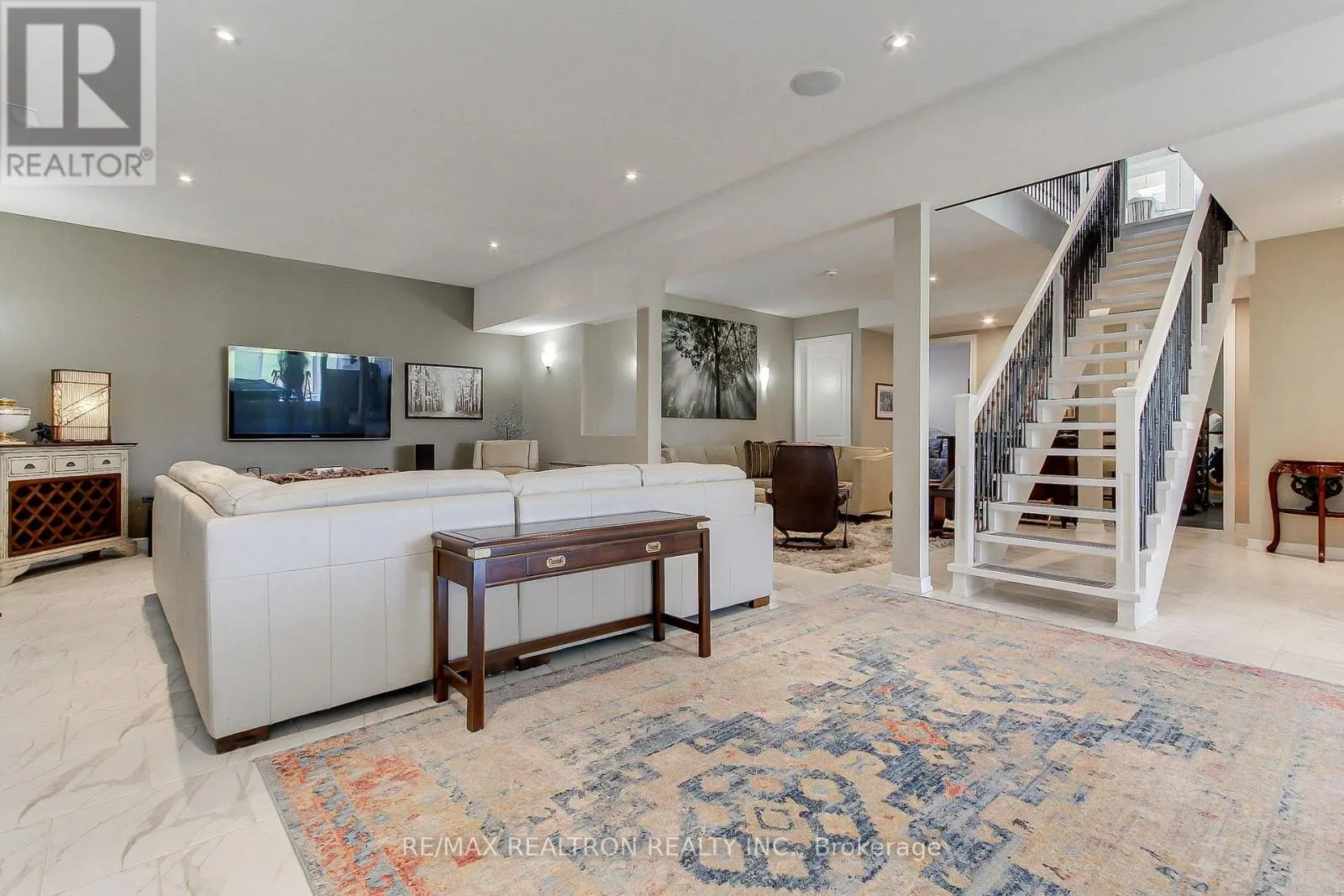 2875 HOLBORN ROAD