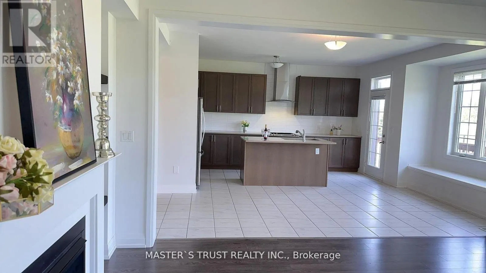102 FRANK KELLY DRIVE