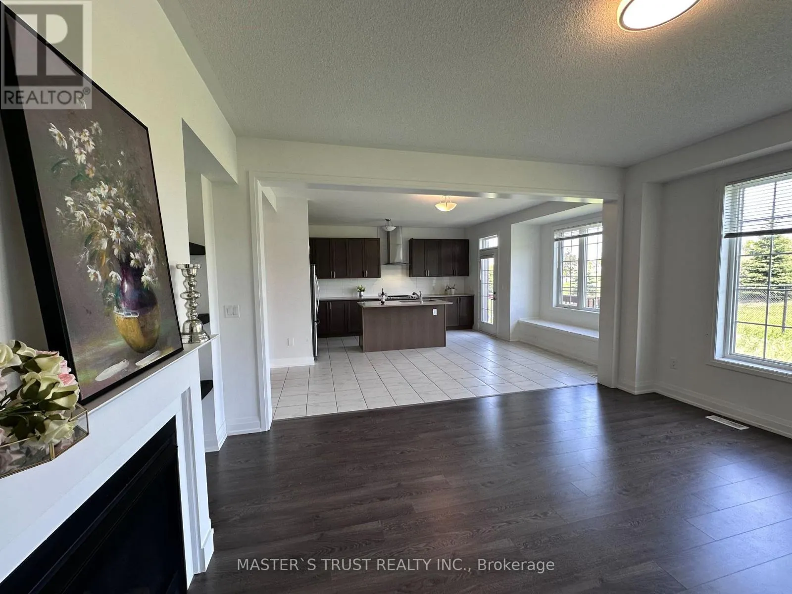 102 FRANK KELLY DRIVE