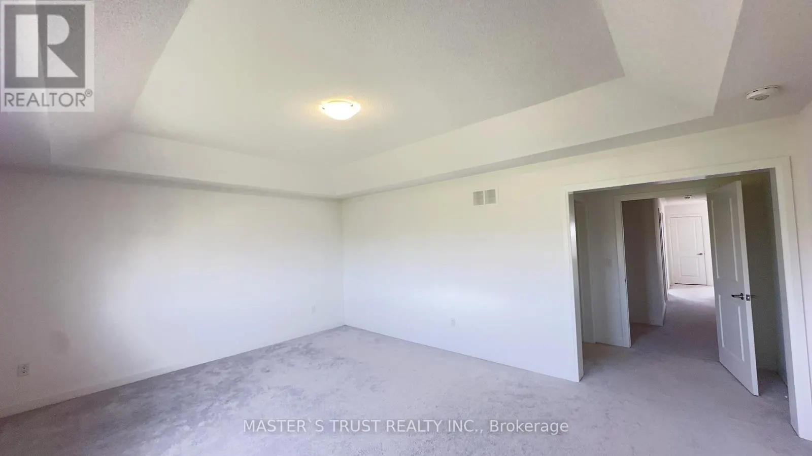 102 FRANK KELLY DRIVE