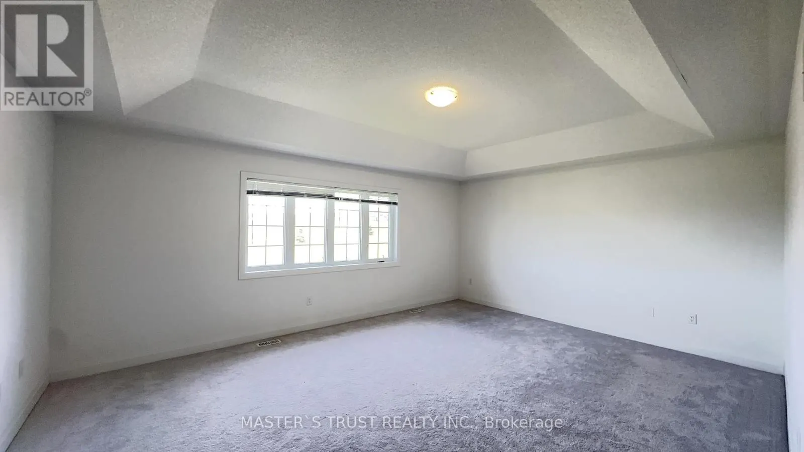 102 FRANK KELLY DRIVE