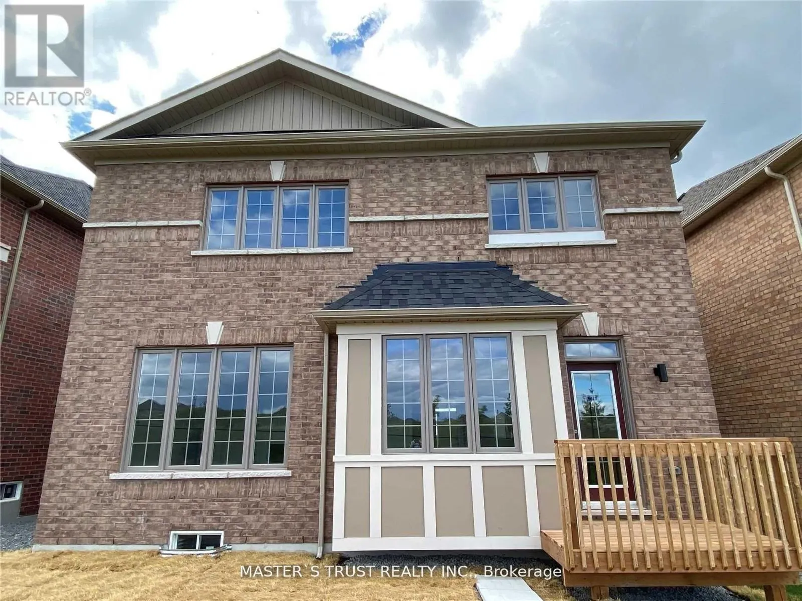 102 FRANK KELLY DRIVE