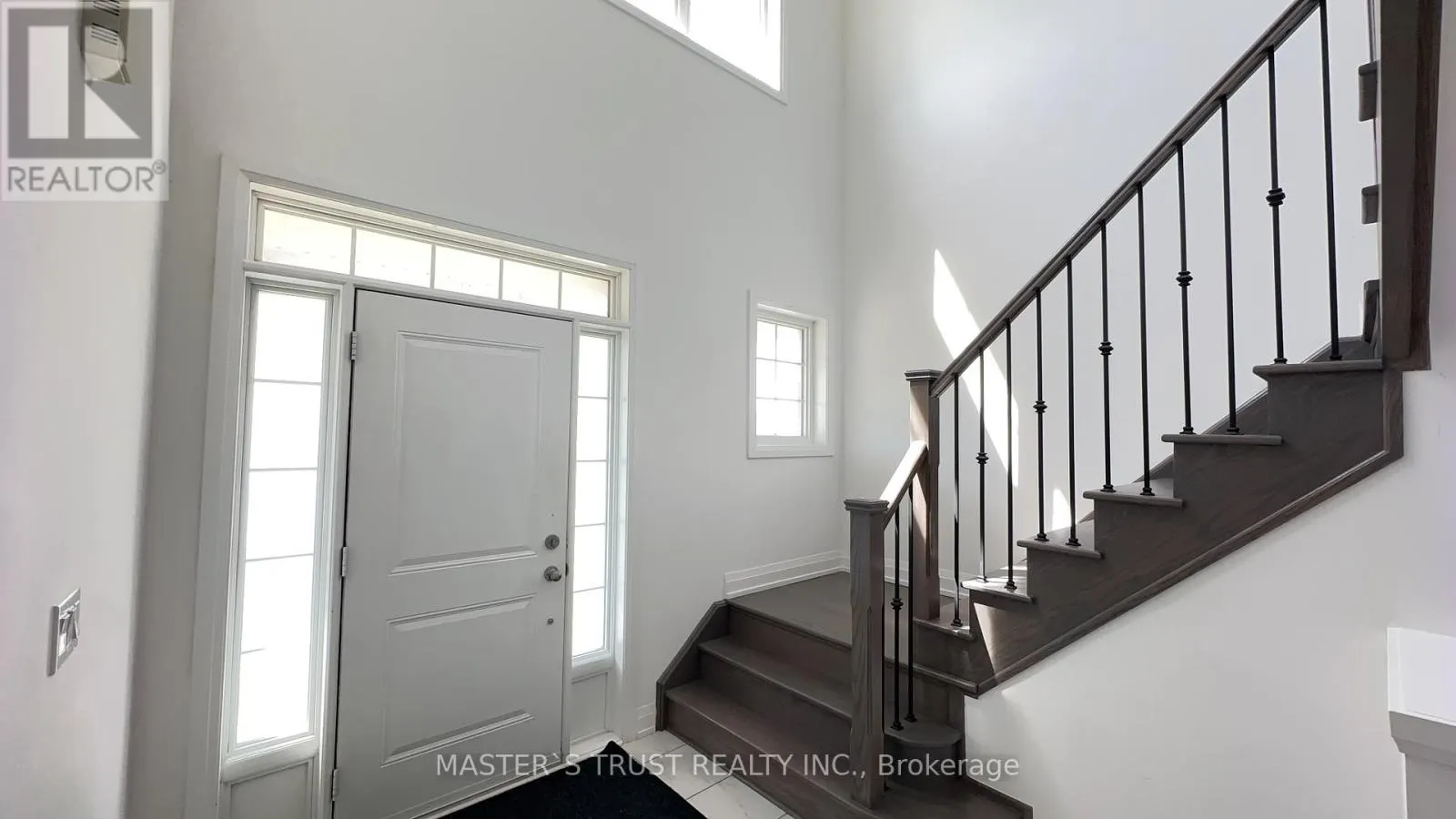 102 FRANK KELLY DRIVE