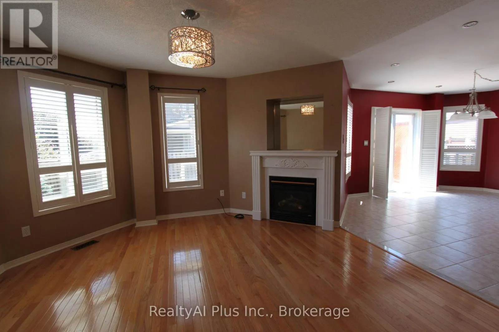 160 ST JOAN OF ARC AVENUE