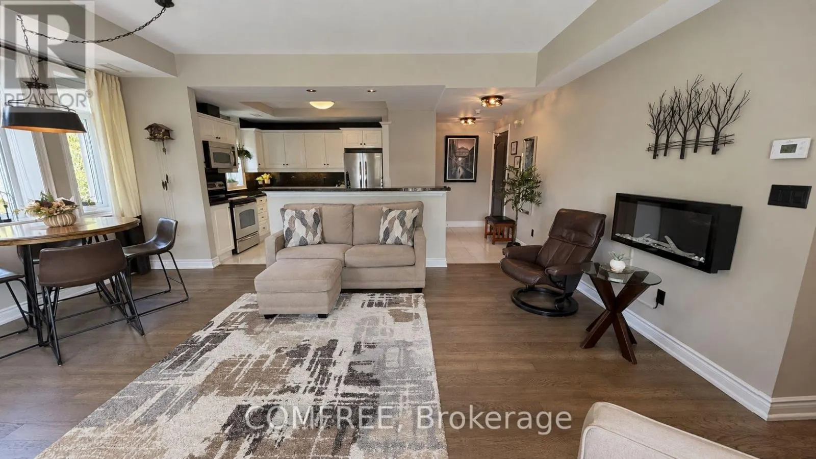 312 - 78 SUNSET BOULEVARD