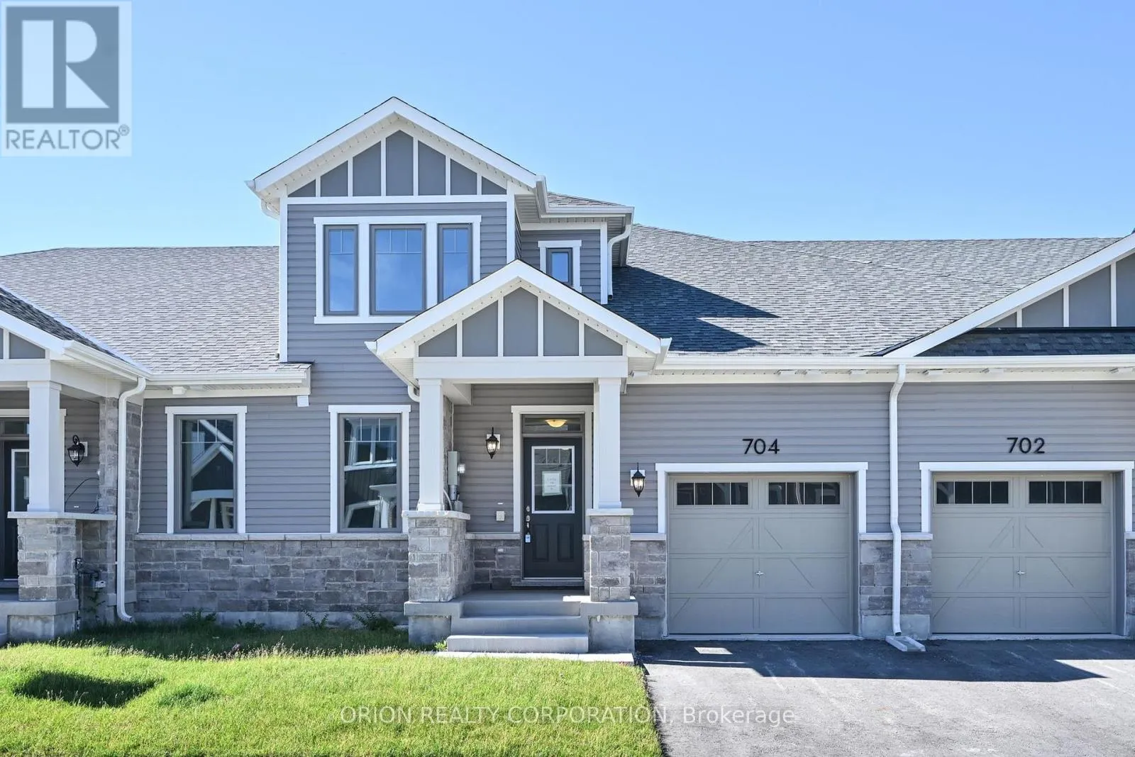 704 SARGEANT PLACE
