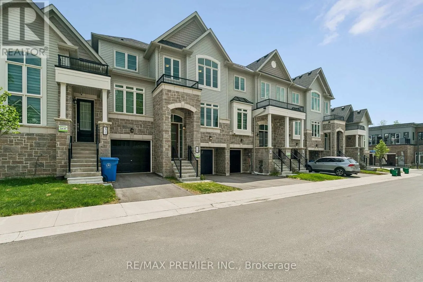 29 LYALL STOKES CIRCLE