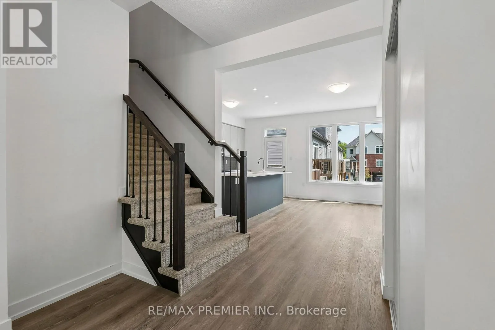 29 LYALL STOKES CIRCLE