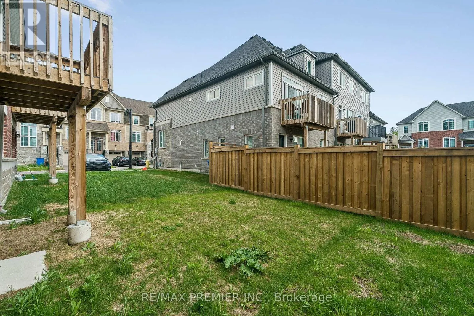 29 LYALL STOKES CIRCLE