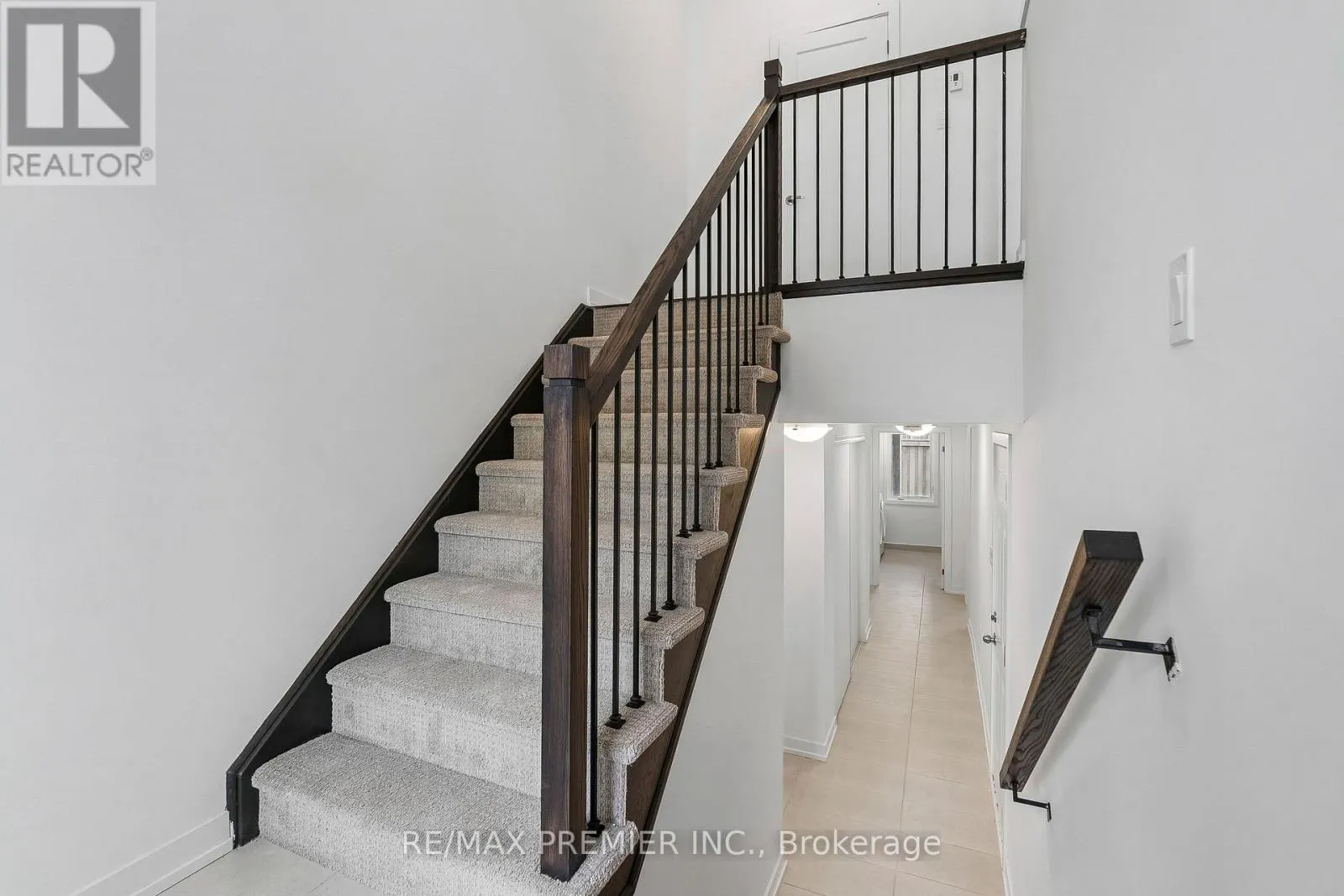 29 LYALL STOKES CIRCLE