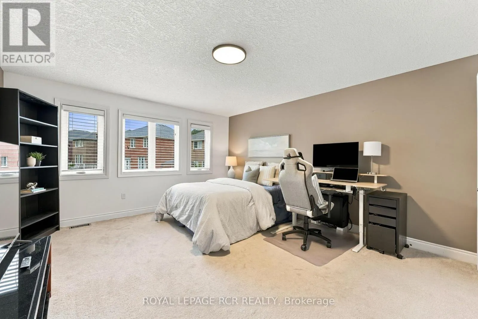 825 BOOTH AVENUE