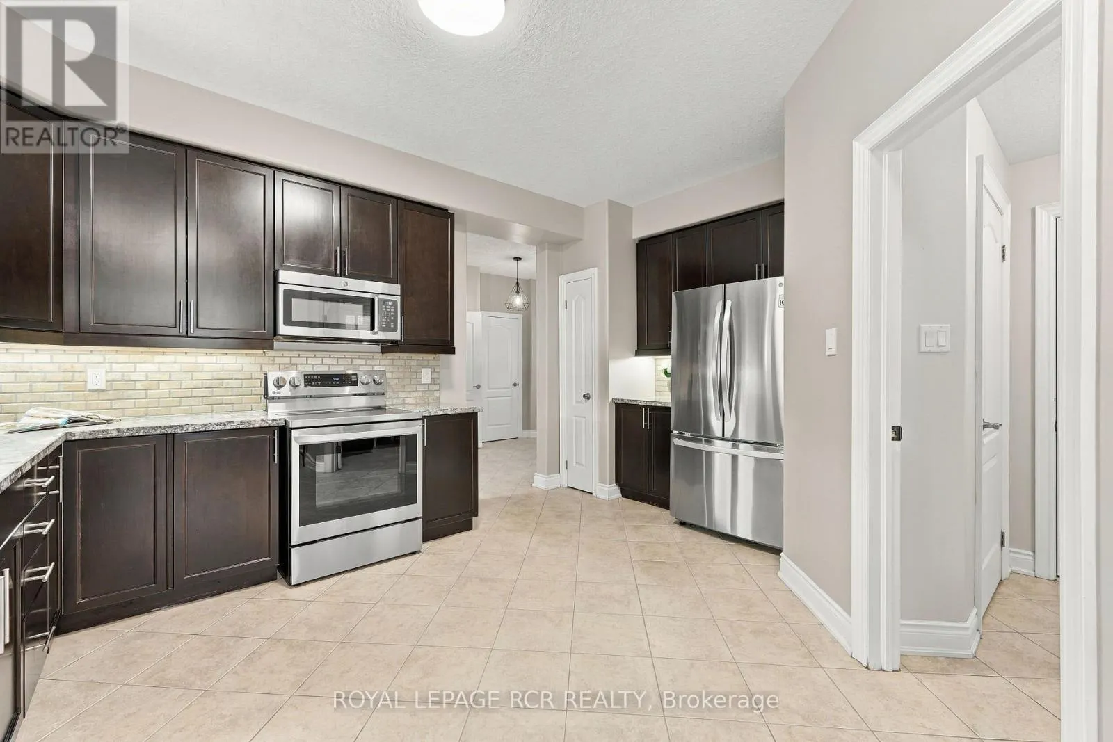 825 BOOTH AVENUE