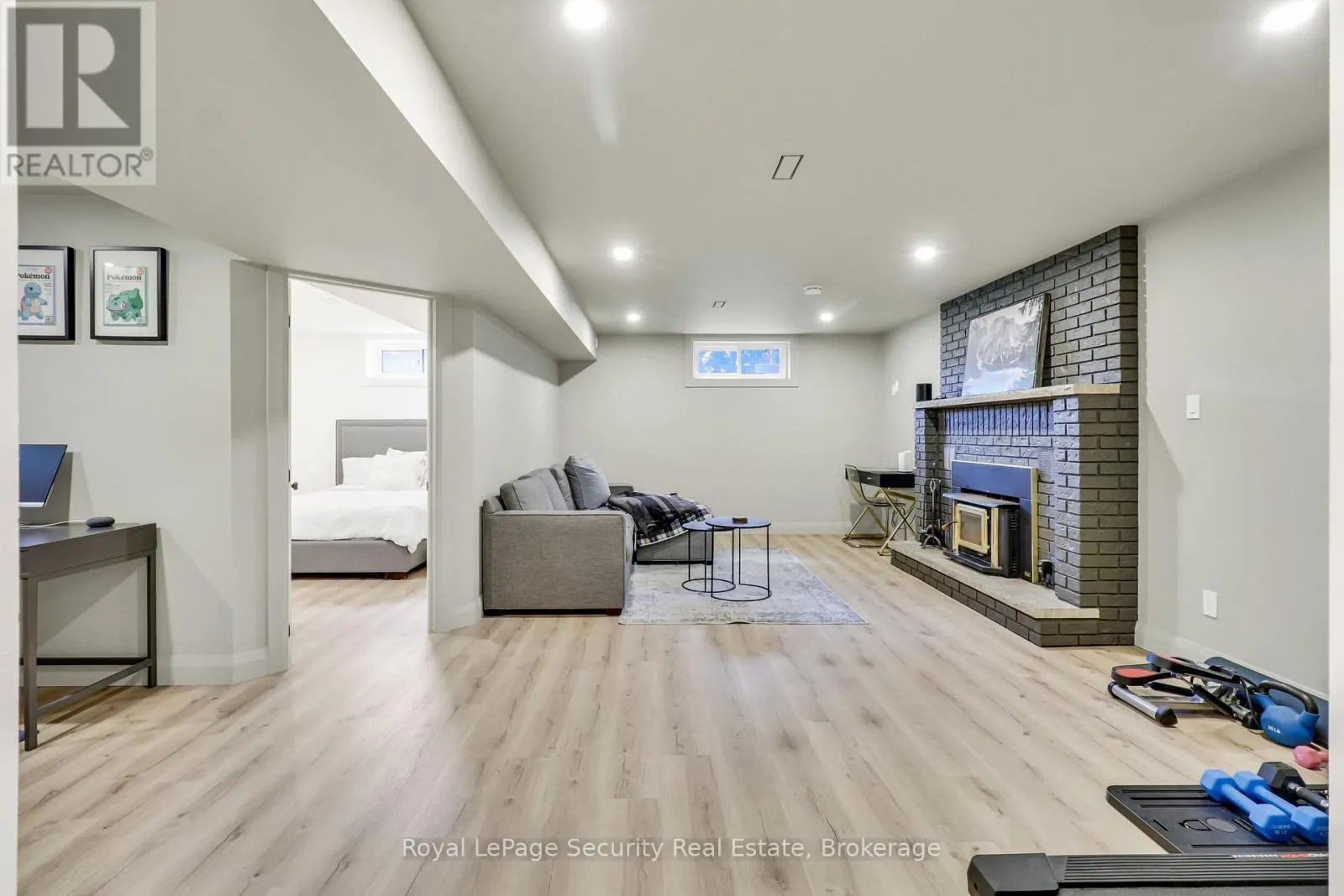 1045 LEBANON DRIVE