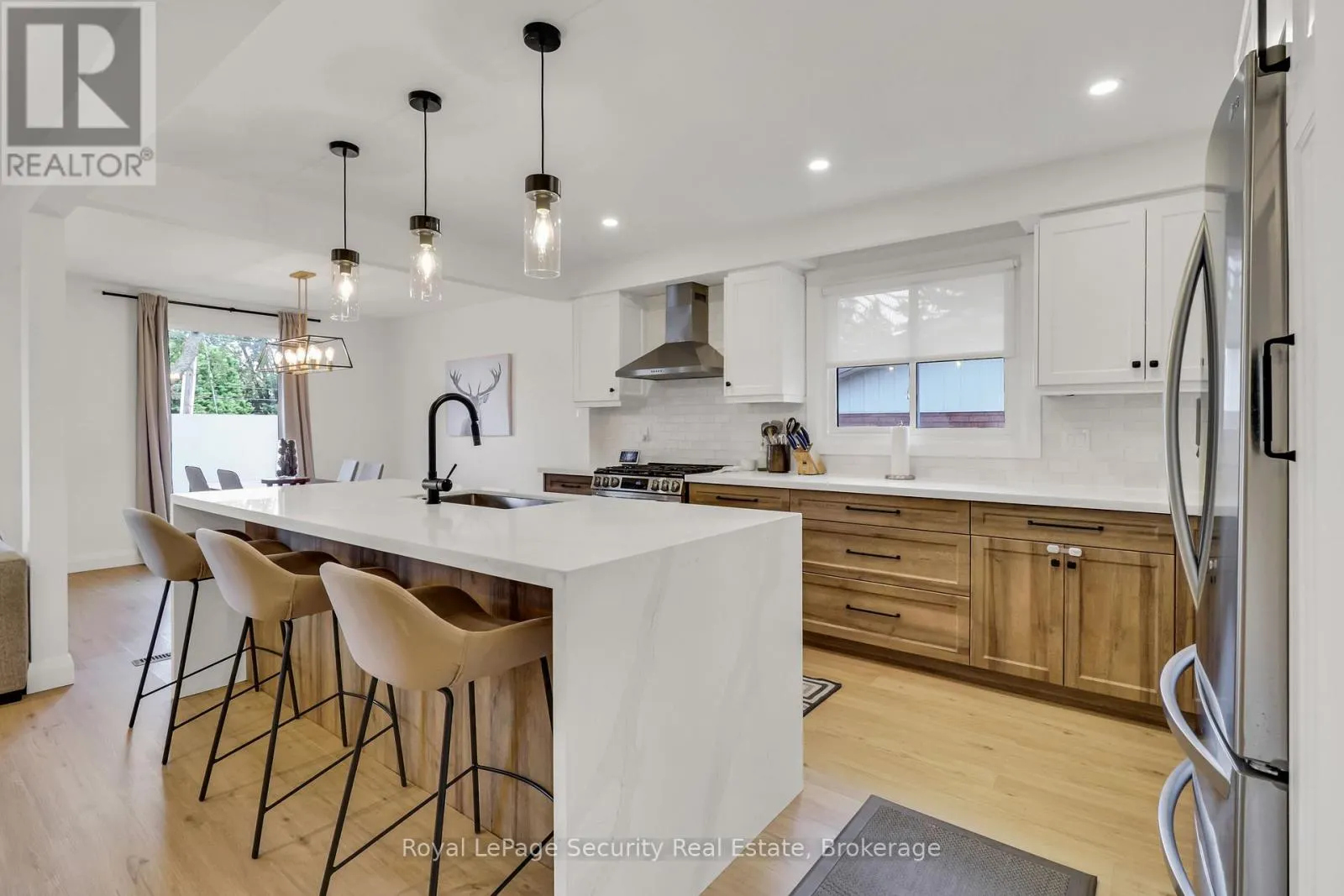 1045 LEBANON DRIVE