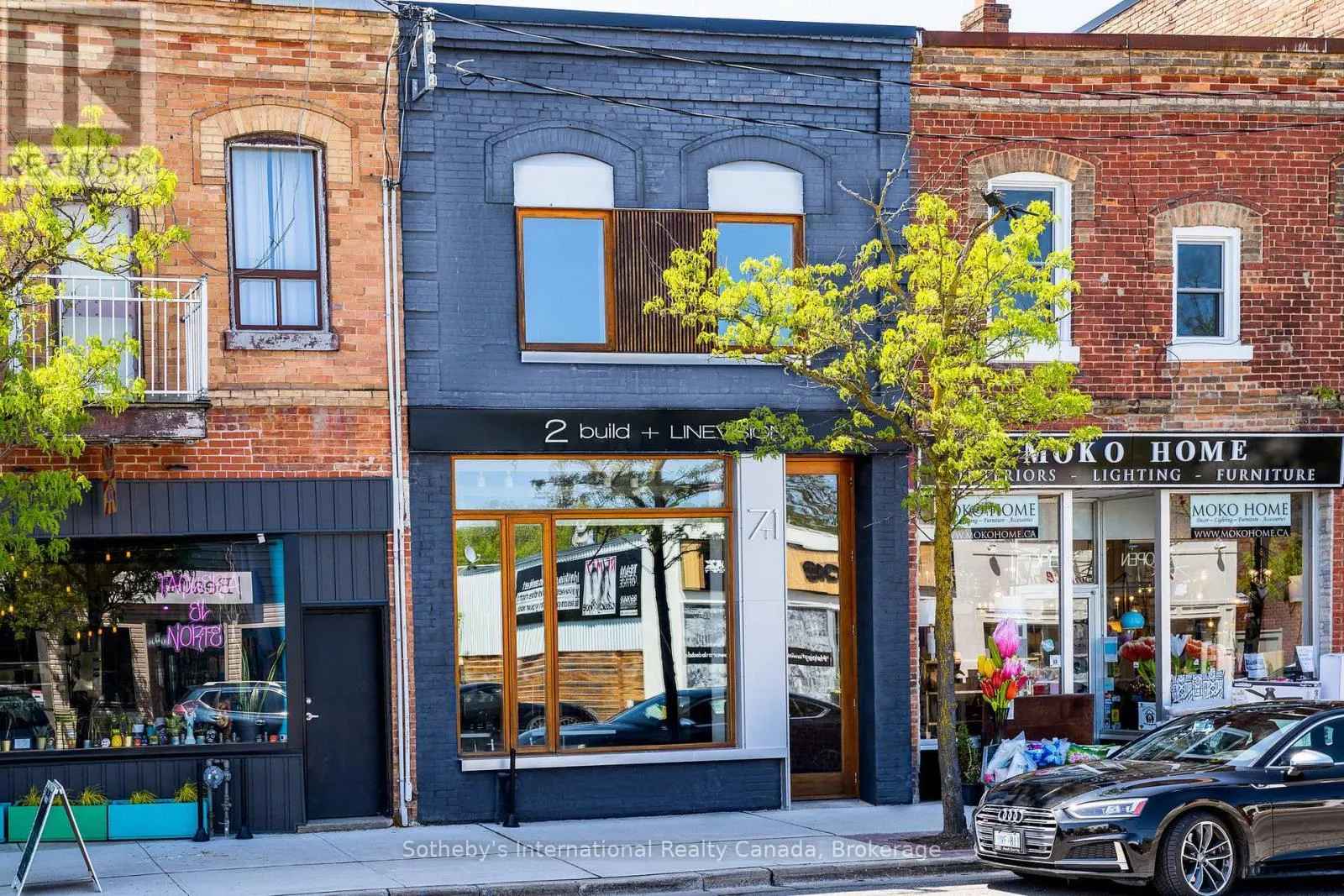 71 VICTORIA STREET W