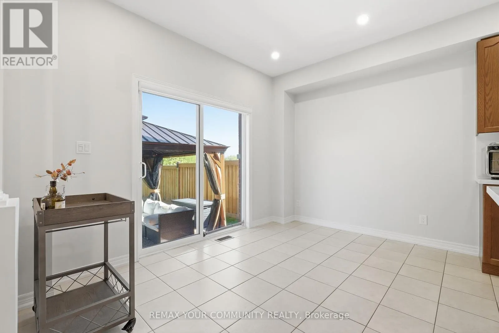 248 GREENWOOD ROAD