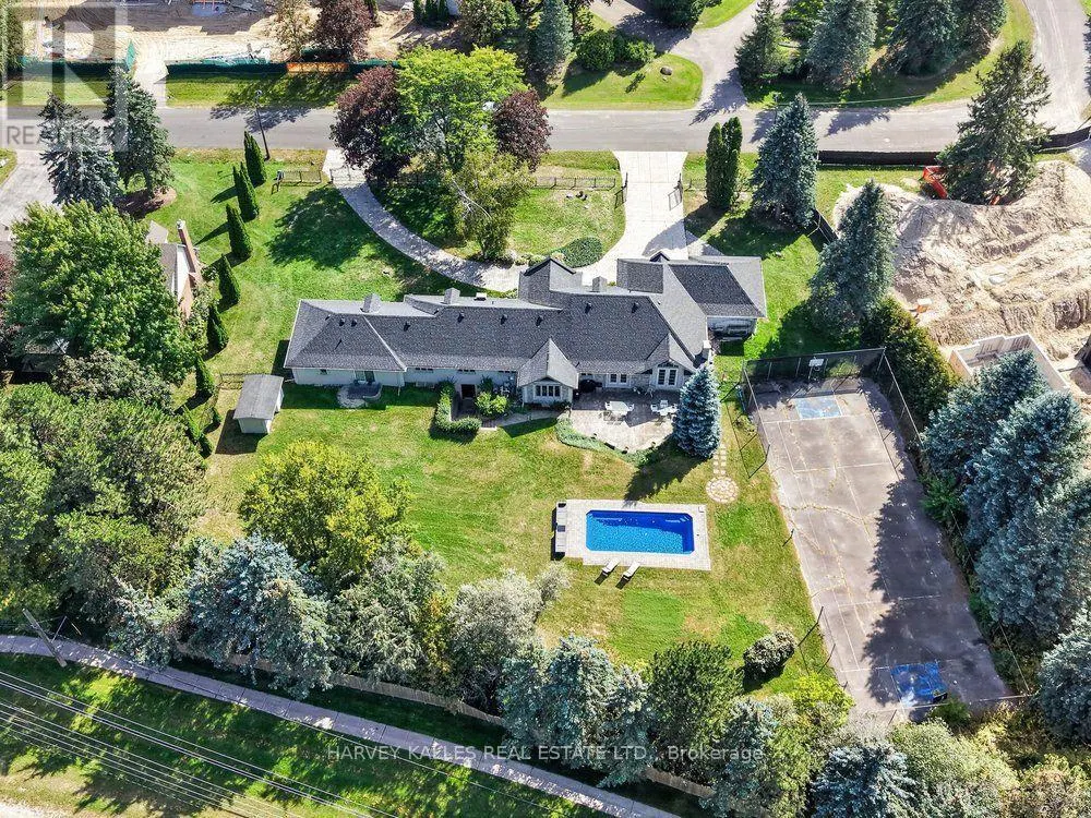 28 PUTTING GREEN CRESCENT