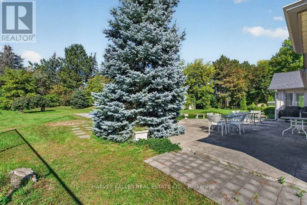 28 PUTTING GREEN CRESCENT
