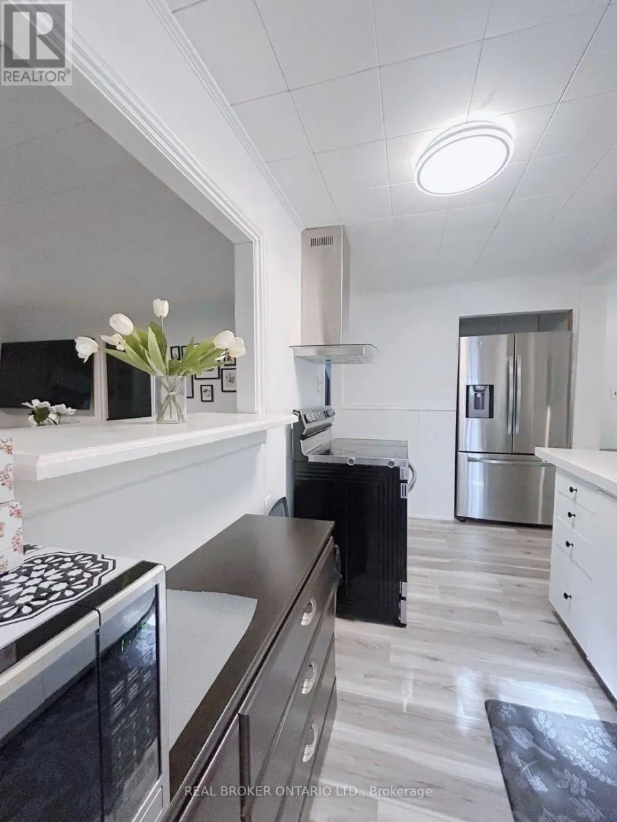 699 INNISFIL BEACH ROAD