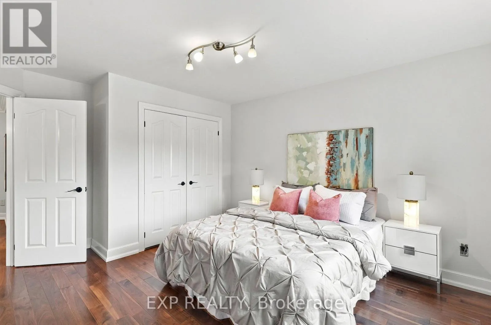 655 CULLER MEWS