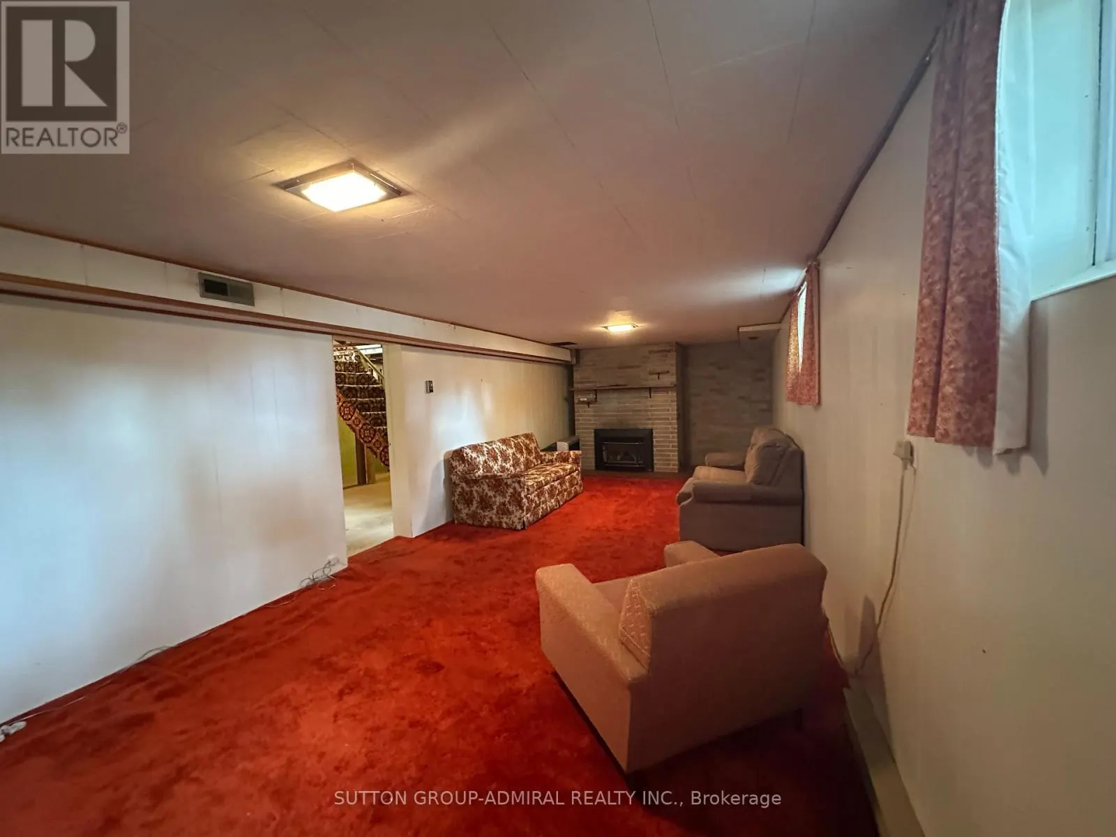 94 QUEEN STREET S