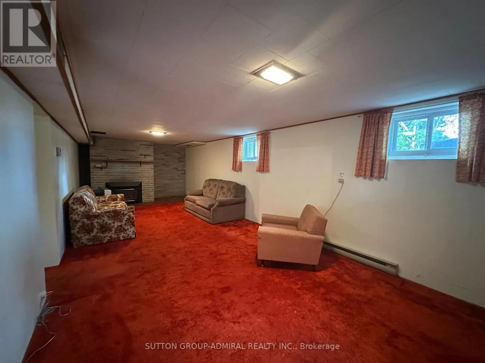 94 QUEEN STREET S