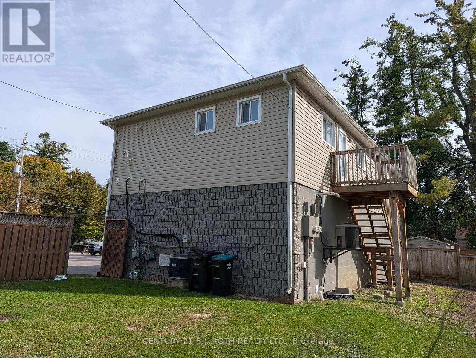 2 - 2394 25 SIDE ROAD