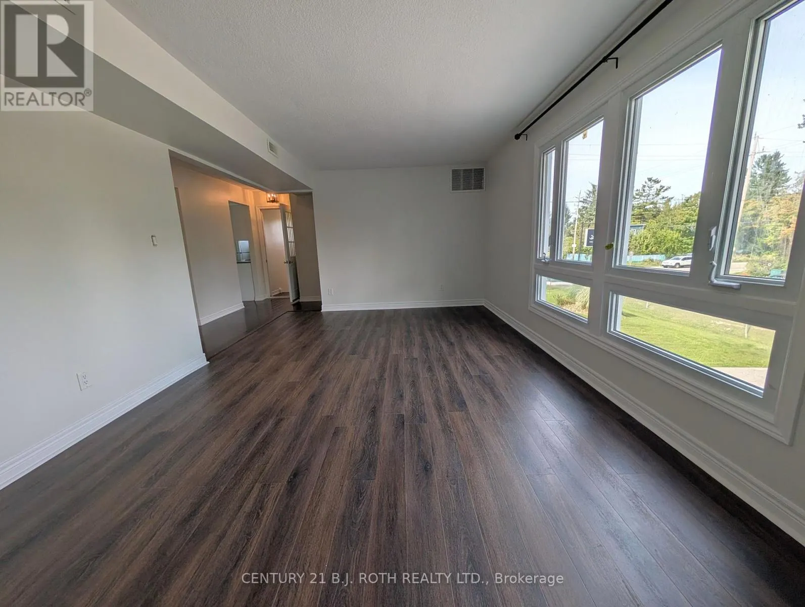 2 - 2394 25 SIDE ROAD