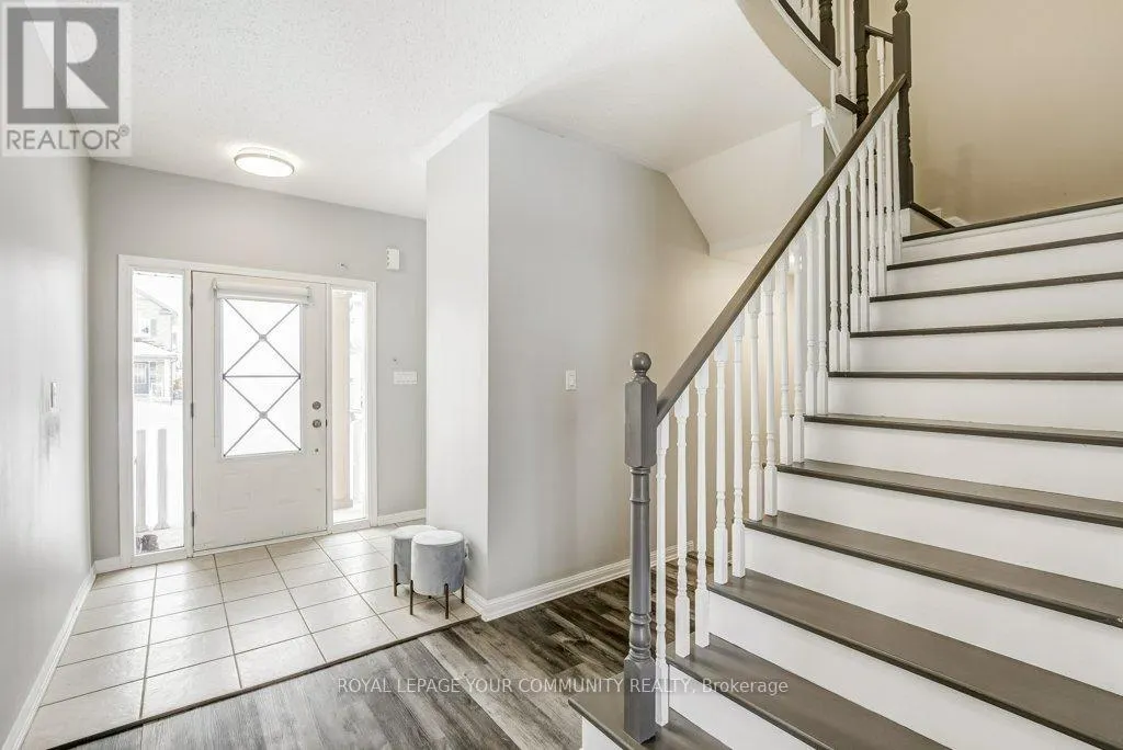 16 DON HADDEN CRESCENT
