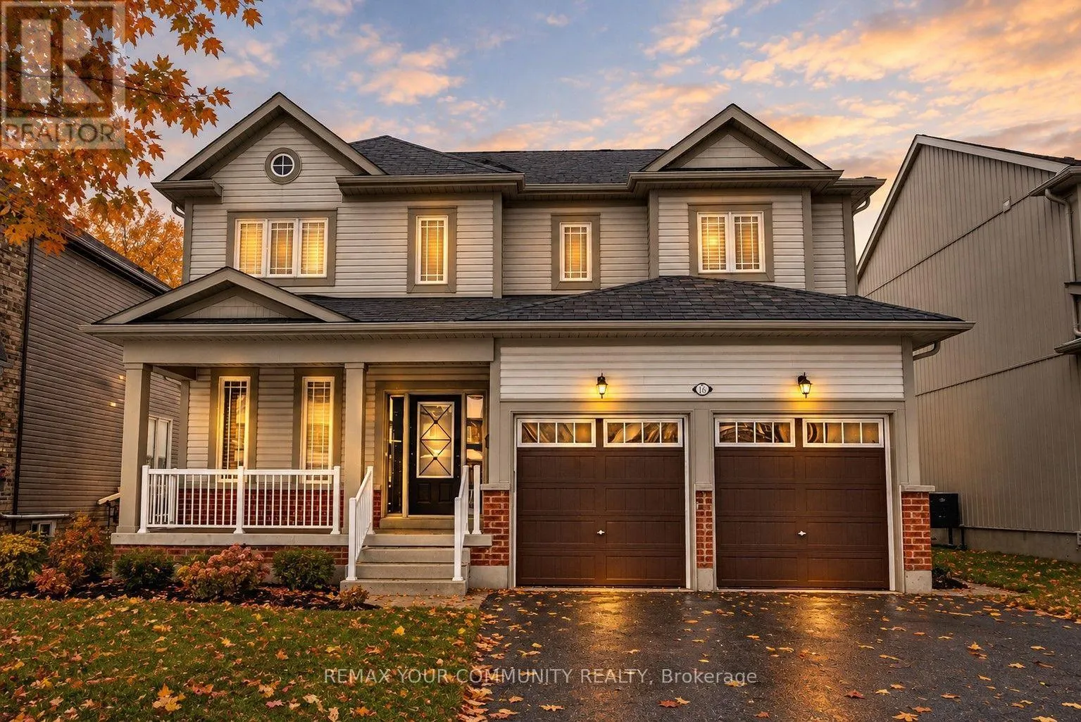 16 DON HADDEN CRESCENT