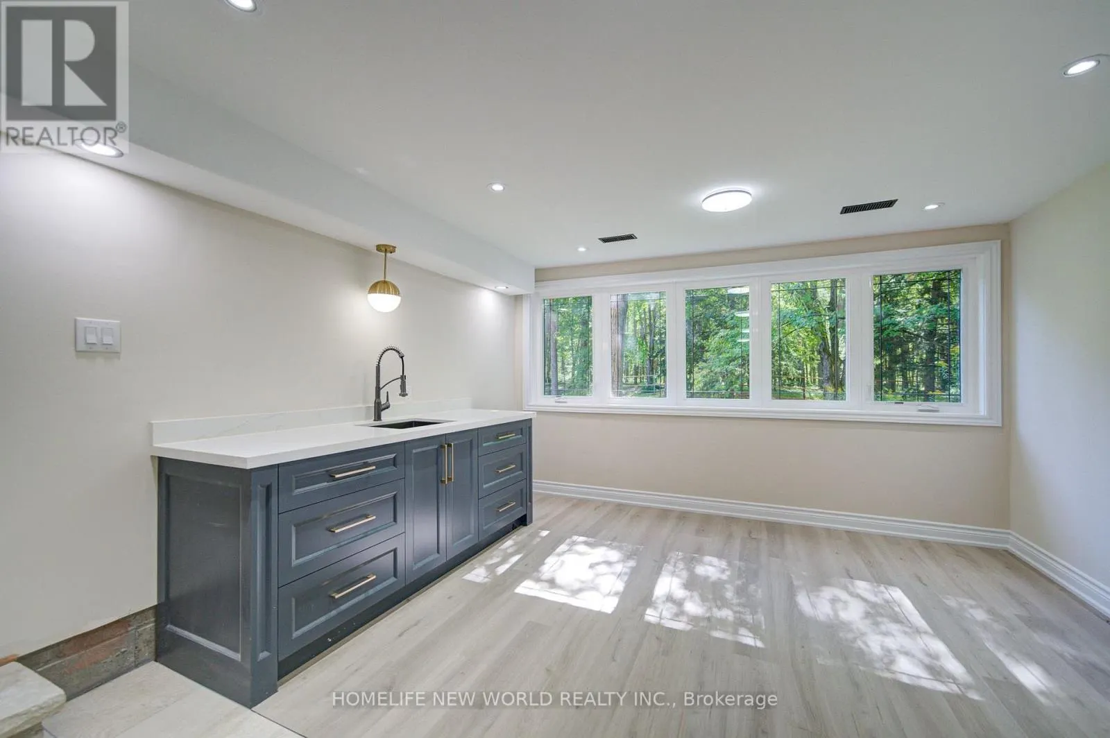 3659 AURORA ROAD