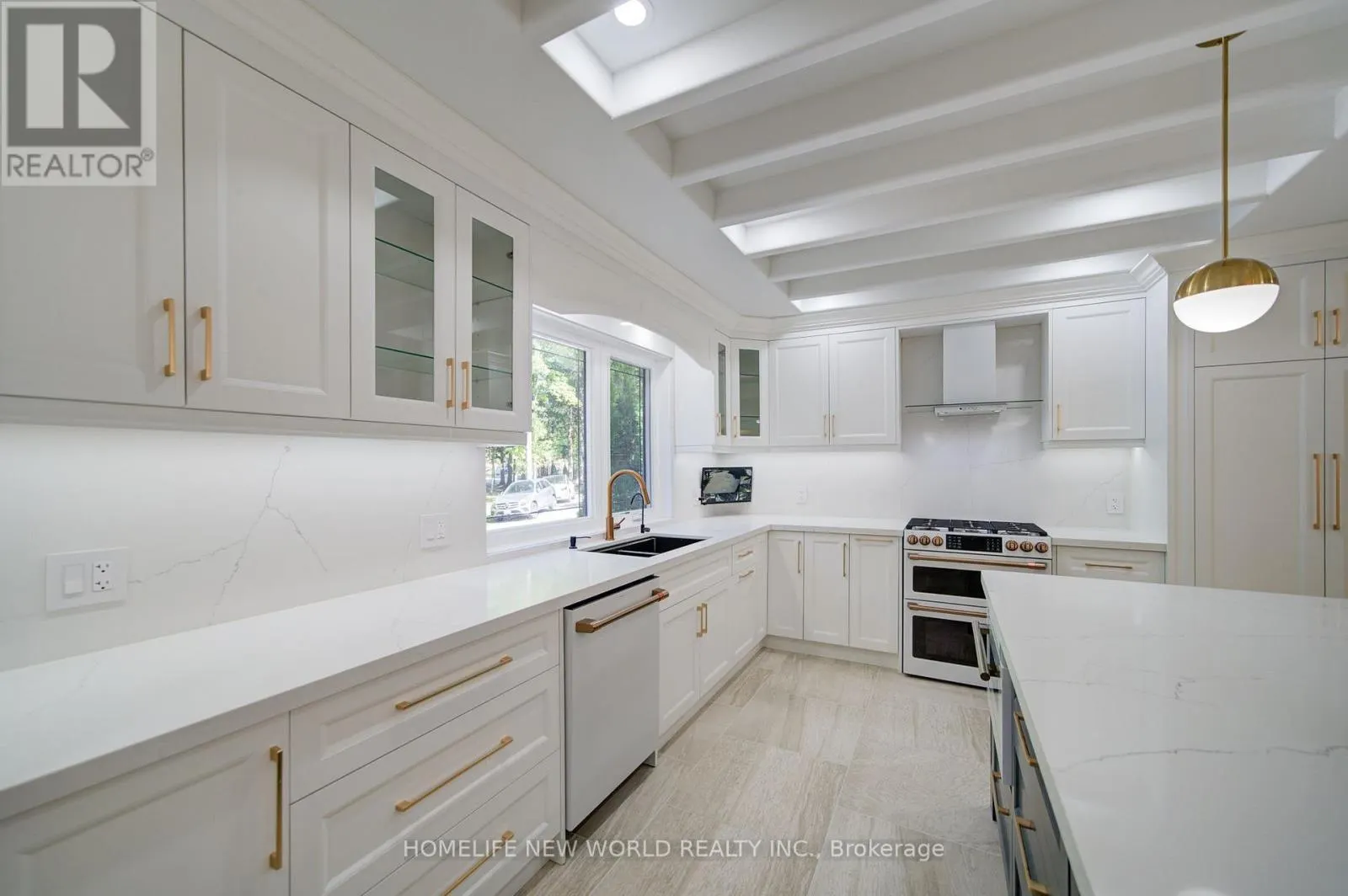3659 AURORA ROAD