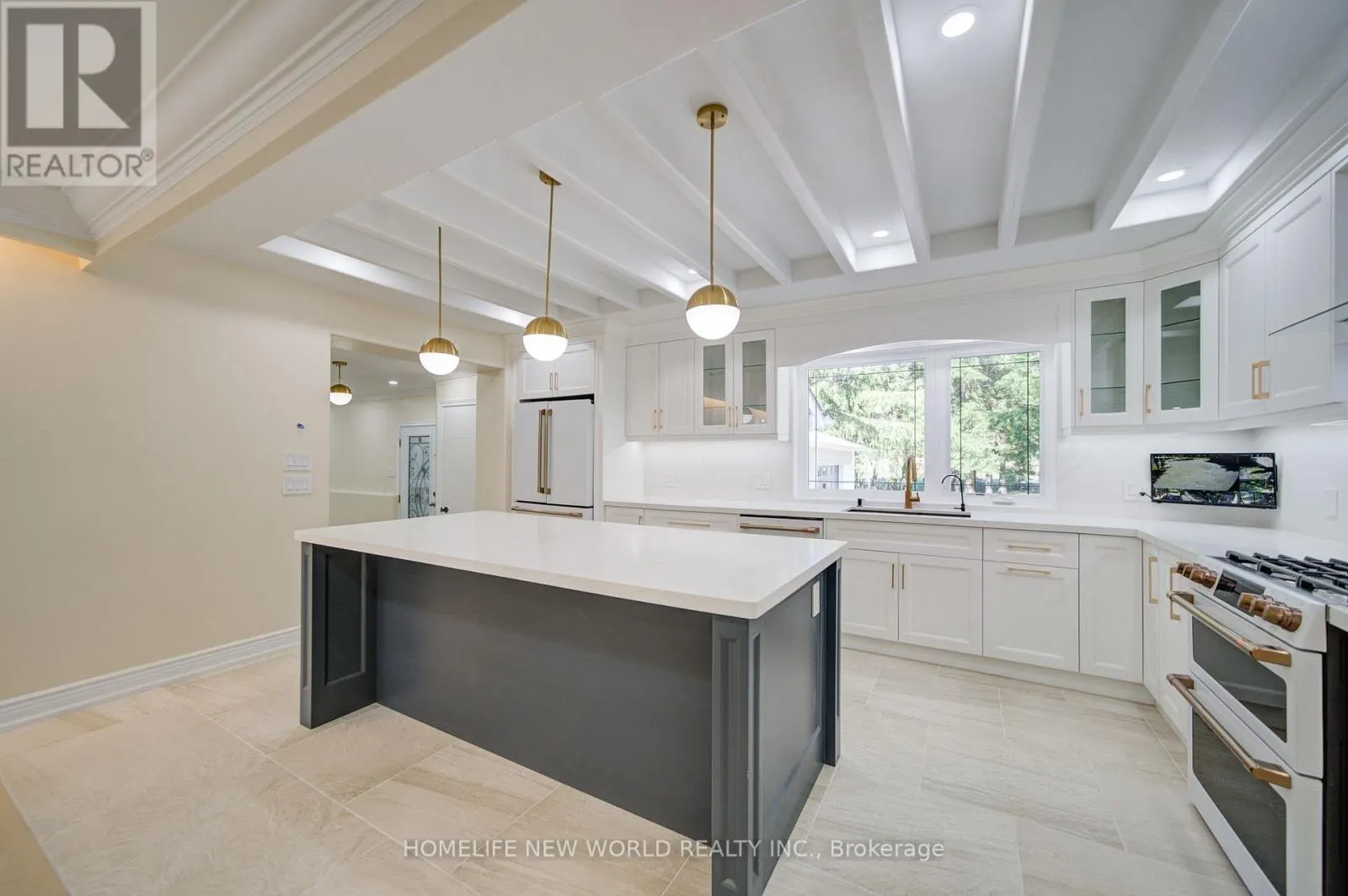 3659 AURORA ROAD