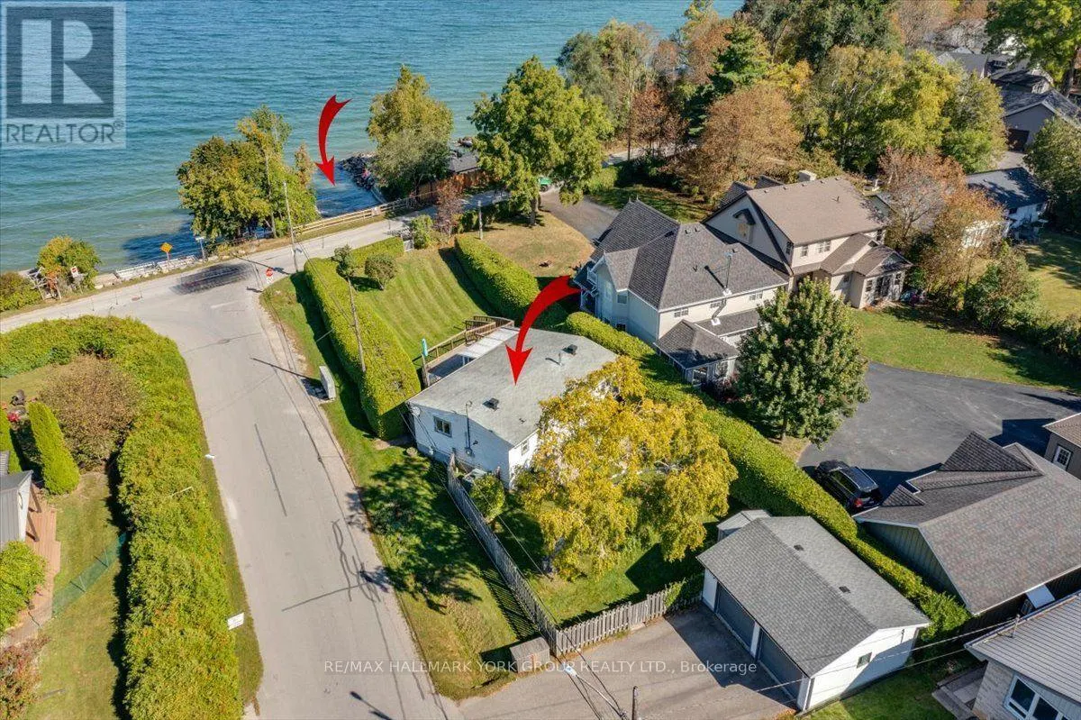 525 LAKE DRIVE E