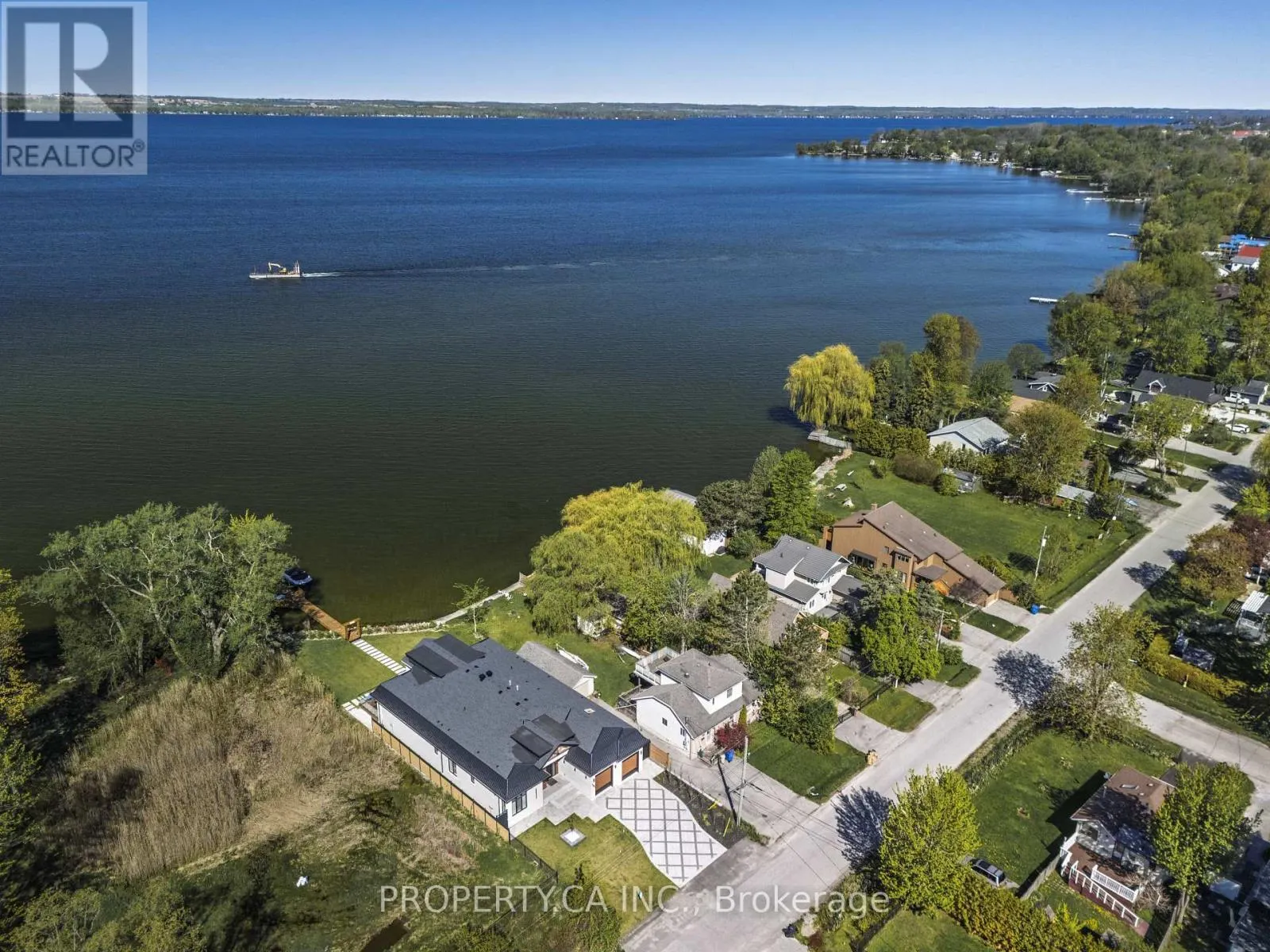 132 COOK'S BAY DRIVE