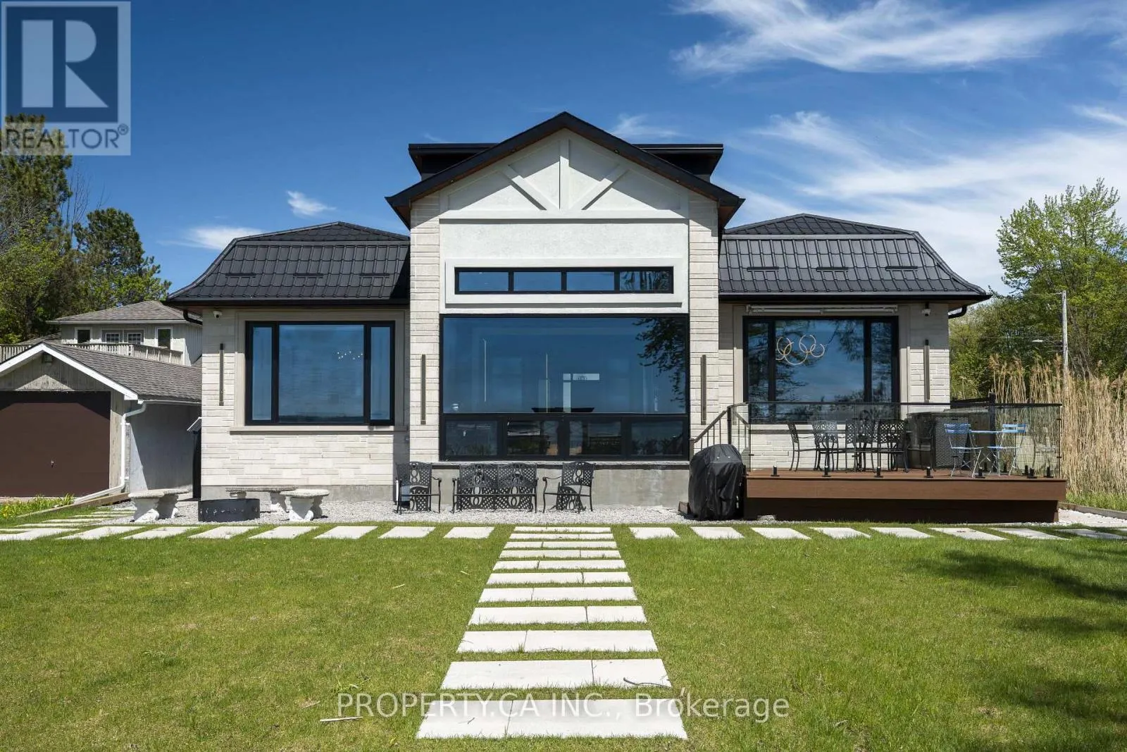132 COOK'S BAY DRIVE