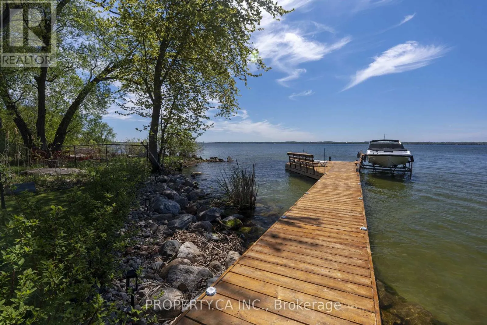 132 COOK'S BAY DRIVE