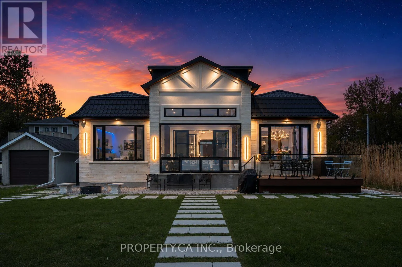 132 COOK'S BAY DRIVE