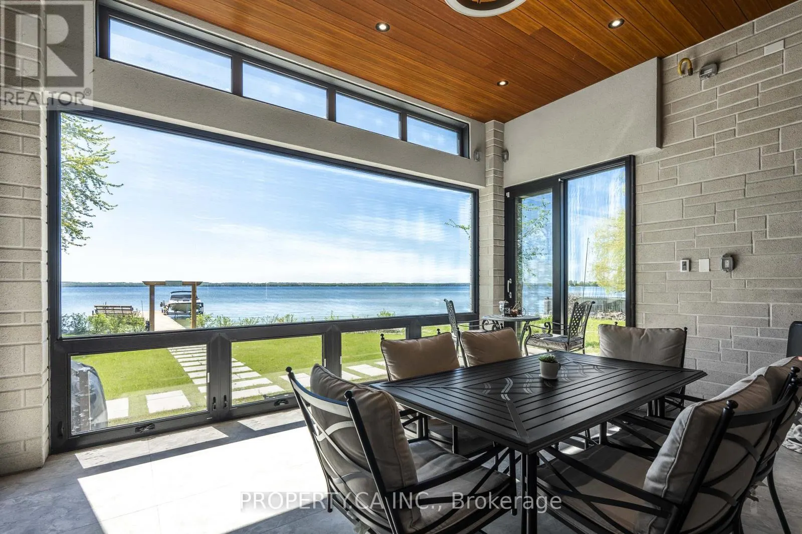 132 COOK'S BAY DRIVE