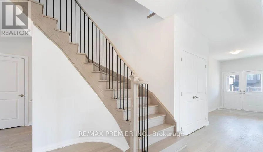 MAIN FLOOR - 1038 HARDY WAY
