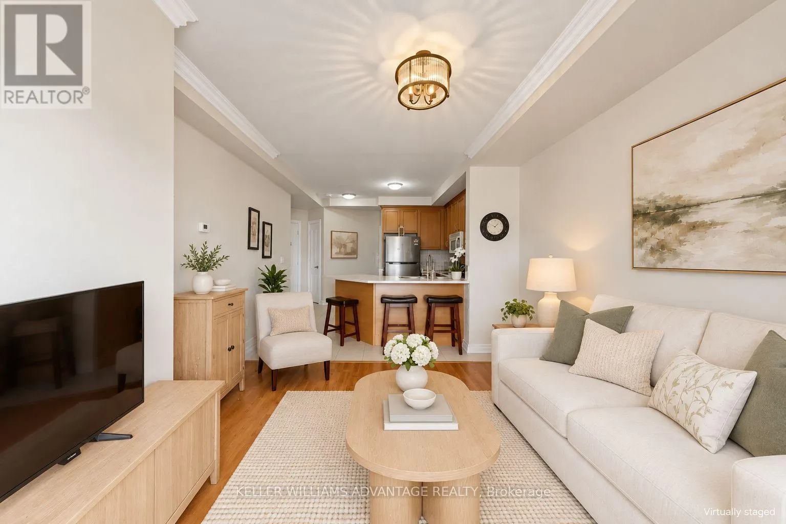 407 - 112 SIMCOE ROAD