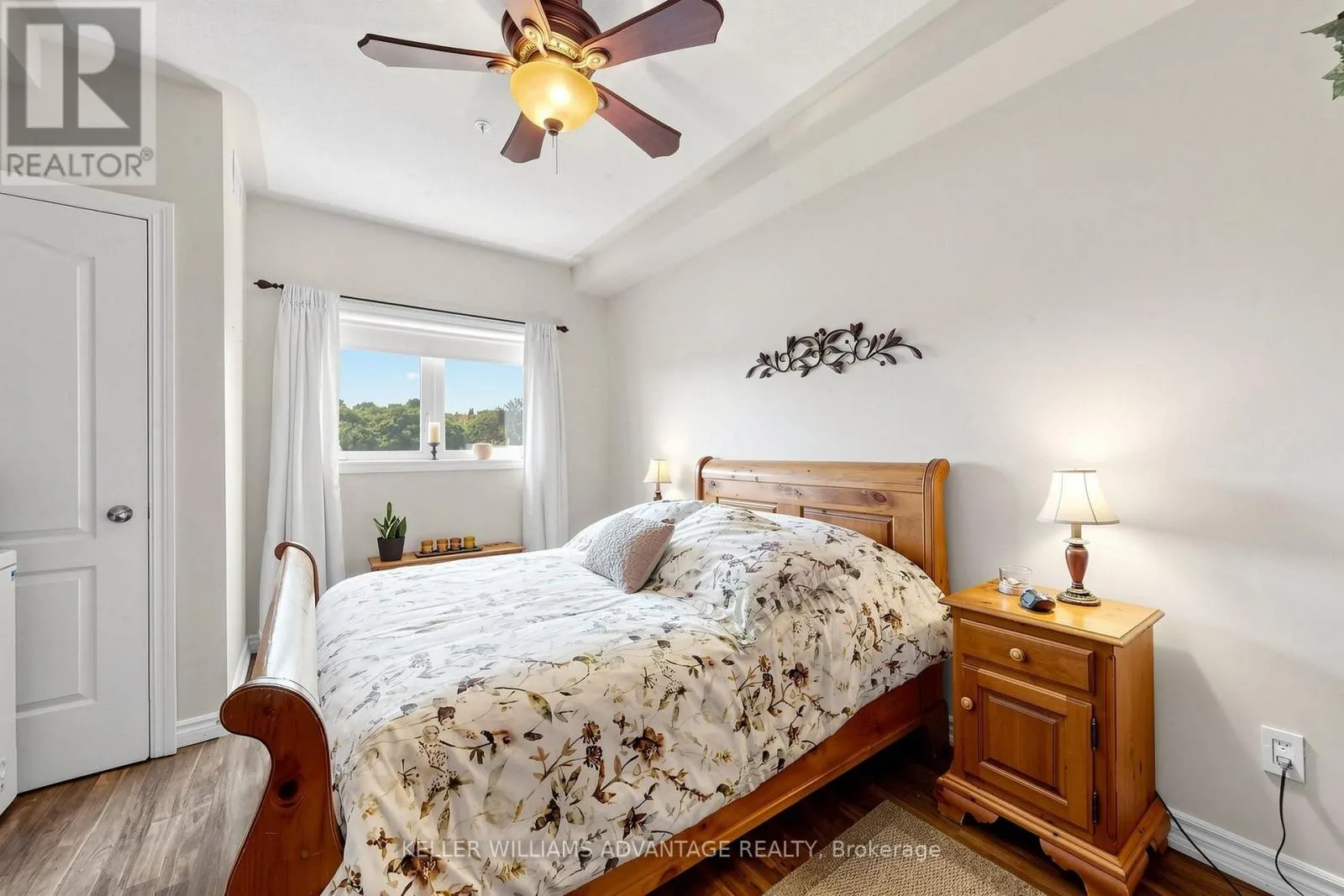 407 - 112 SIMCOE ROAD
