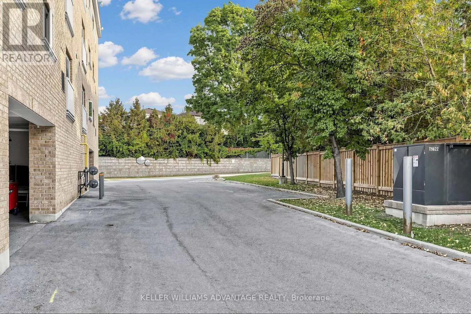 407 - 112 SIMCOE ROAD
