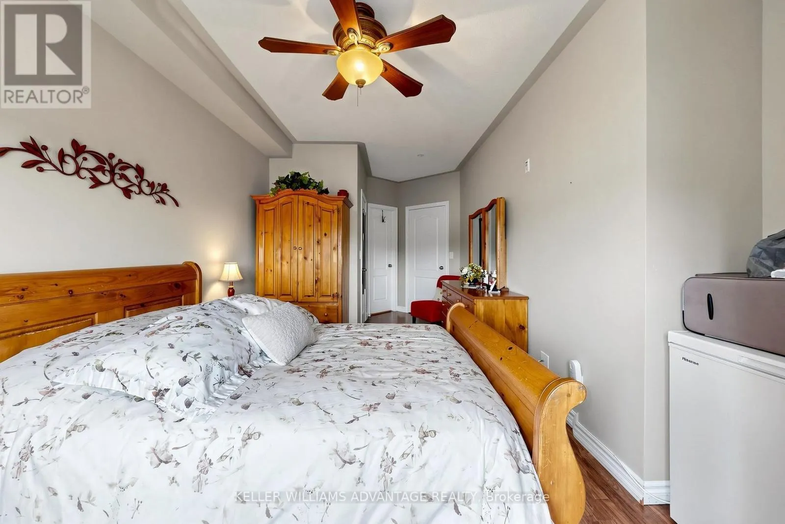 407 - 112 SIMCOE ROAD