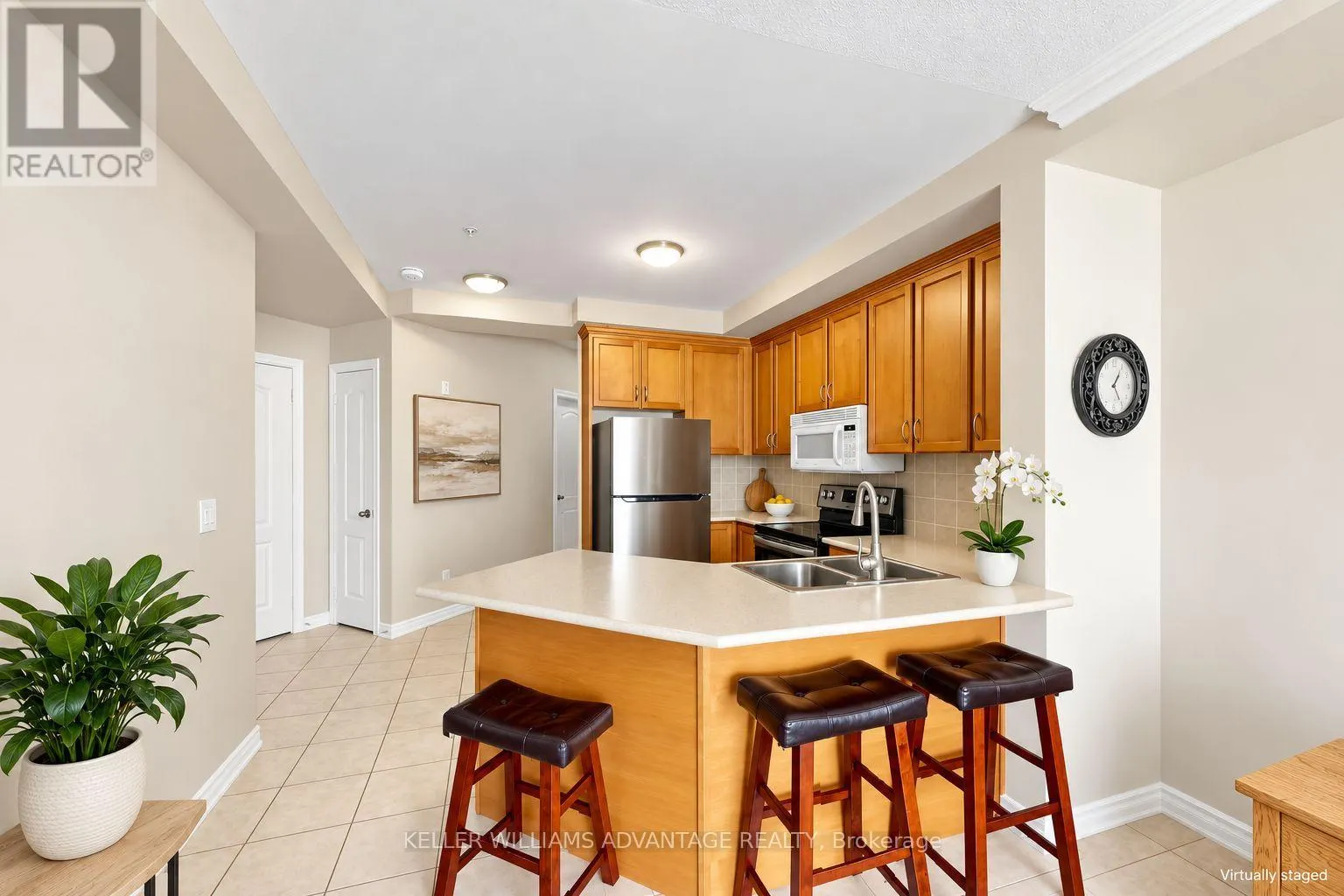 407 - 112 SIMCOE ROAD